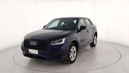 Usata Audi Q2 Advanced 150 CV (110 kW) 2023 Blu metallizzato SUV