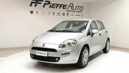 Usata Fiat Punto Street 77 CV (56 kW) 2017 Utilitaria