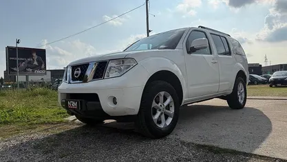 Usata Nissan Pathfinder Platinum 171 CV (125 kW) 2009 Bianco SUV