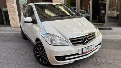 Usata Mercedes A160 Premium 95 CV (69 kW) 2011 Bianco Berlina