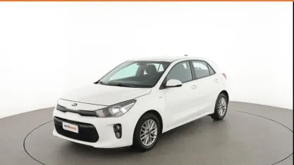 Usata Kia Rio 84 CV (61 kW) 2020 Bianco Berlina