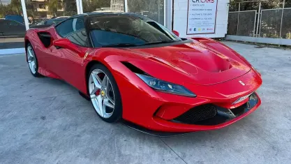 Usata Ferrari F8 721 CV (530 kW) 2020 Rosso Coupé