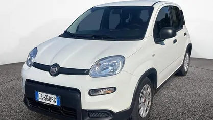 Bianco Usata 2023 Fiat Panda Due volumi | 11.900 € (Buon prezzo)