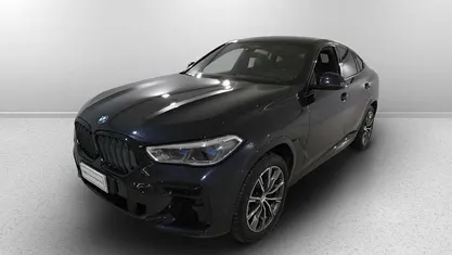 Carbonschwarz metallizzato Usata 2022 BMW X6 M Sport SUV | 62.900 € (Buon prezzo)