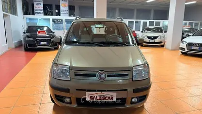 Usata 2010 Fiat Panda Dynamic Tre volumi | 3900 € (Buon prezzo)