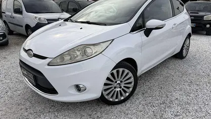 Usata Ford Fiesta Titanium 82 CV (60 kW) 2009 Utilitaria