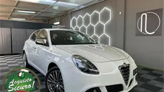 Usata 2013 Alfa Romeo Giulietta Distinctive Tre volumi | 8690 € (Buon prezzo)