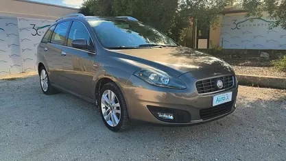 Grigio Usata 2011 Fiat Croma Dynamic Tre volumi | 2800 € (Buon prezzo)