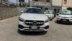 Digital white Usata 2021 Mercedes GLA200 Business SUV | 29.500 € (Ottimo prezzo)