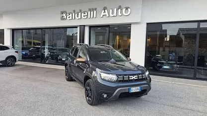 Begagnad Dacia Duster Extreme 116 HK (85 kW) 2024 Grå SUV