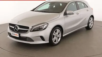 Usata Mercedes A180 Urban 110 CV (80 kW) 2018 Argento Berlina