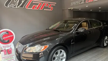 Usata Jaguar XF Premium Luxury 241 CV (177 kW) 2011 Grigio Berlina