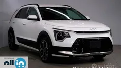 Bianco Nuova 2024 Kia Niro Style SUV | 30.700 € (Buon prezzo)