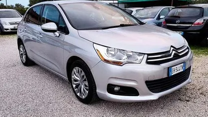 Argento Usata 2011 Citroën C4 Business Class Tre volumi | 4500 € (Buon prezzo)