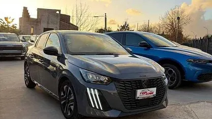 Usata Peugeot 208 Allure 101 CV (74 kW) 2025 Other Utilitaria