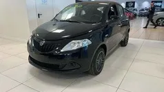 Nero Nuova 2024 Lancia Ypsilon S Due volumi | 14.990 € (Buon prezzo)