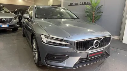 Usata Volvo V60 Business Edition 250 CV (183 kW) 2020 Station wagon
