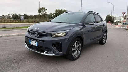 Usata Kia Stonic GT-Line 101 CV (74 kW) 2022 Grigio SUV