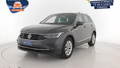 Dolphin grey metallizzato Usata 2023 VW Tiguan Life SUV | 27.650 € (Ottimo prezzo)