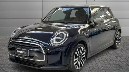 Usata Mini Cooper Premium Plus 136 CV (100 kW) 2024 Blu Utilitaria