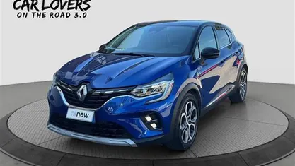 Blu scuro Usata 2022 Renault Captur Techno SUV | 19.490 € (Buon prezzo)