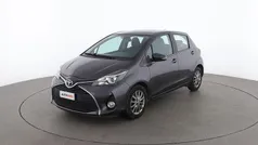 Grigio Usata 2015 Toyota Yaris Active Due volumi | 10.499 € (Buon prezzo)