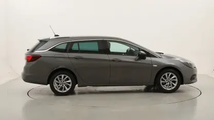 Usata Opel Astra Business Elegance 122 CV (89 kW) 2021 Grigiogrigio Station wagon