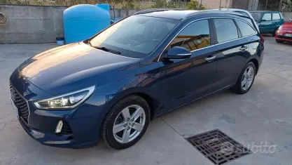 Usata Hyundai i30 Comfort 136 CV (100 kW) 2017 Blu Station wagon