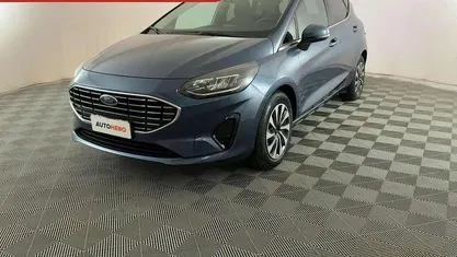 Blu Usata 2022 Ford Fiesta Titanium Utilitaria | 13.499 € (Buon prezzo)