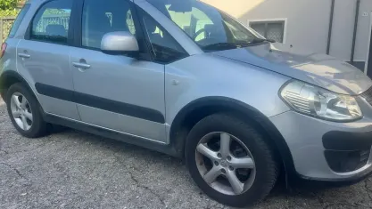 Usata Suzuki SX4 107 CV (78 kW) 2006 Grigio Station wagon