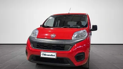 Usata Fiat Qubo Easy 80 CV (58 kW) 2017 Rosso Monovolume