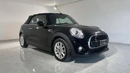 Usata Mini Cooper D Cabriolet 117 CV (86 kW) 2018 Cabrio