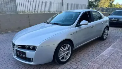 Usata Alfa Romeo 159 150 CV (110 kW) 2009 Grigio Berlina