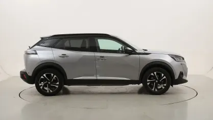 Usata Peugeot e-2008 GT 56 kW (77 CV) 2022 Grigiogrigio SUV