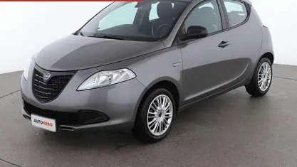 Grigio Usata 2015 Lancia Ypsilon Due volumi | 7999 € (Buon prezzo)