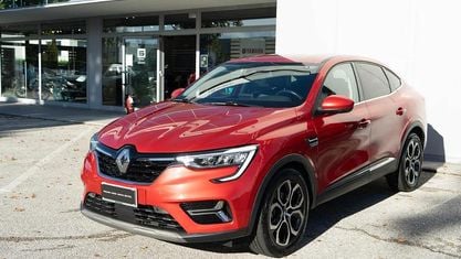 Begagnad Renault Arkana Intens 94 HK (69 kW) 2022 Röd SUV