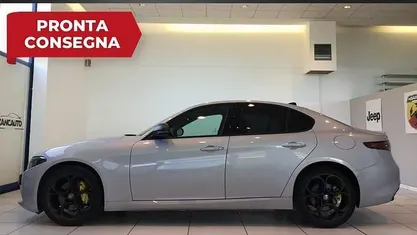 Usata Alfa Romeo Giulia Sprint 280 CV (205 kW) 2024 Grigio Berlina