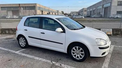 Usata VW Golf IV Comfortline 102 CV (75 kW) 2006 Bianco Berlina