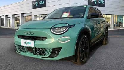 Nuova Fiat 600 La Prima 110 CV (80 kW) 2025 Blu SUV