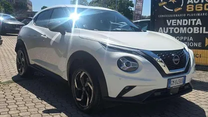 Używany Nissan Juke N-Connecta 114 KM (83 kW) 2023 Biały SUV