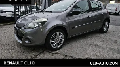 Usata Renault Clio II 105 CV (77 kW) 2011 Grigio Berlina