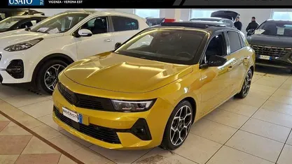 Brugt Opel Astra Ultimate 131 HK (96 kW) 2022 Gul Sedan