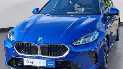 Usata BMW 120 M Sport 156 CV (114 kW) 2024 Blu/azzurro Utilitaria
