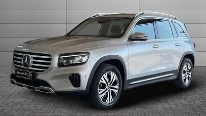 Usata Mercedes GLB180 Advanced 116 CV (85 kW) 2024 Grigio SUV