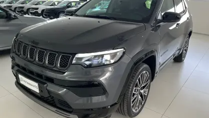 Usata Jeep Compass 131 CV (96 kW) 2025 Grigio SUV