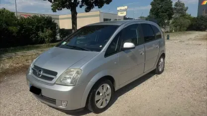 Usata Opel Meriva Cosmo 101 CV (74 kW) 2003 Grigio Monovolume