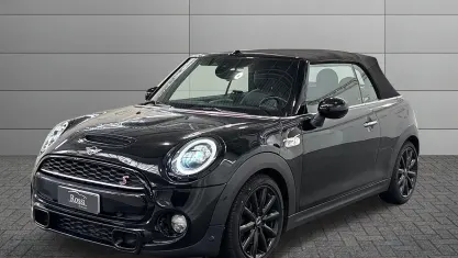 Begagnad Mini Cooper S Hype 192 HK (141 kW) 2019 Halvkombi
