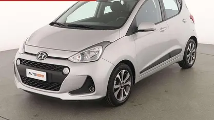 Usata Hyundai i10 Style 87 CV (63 kW) 2018 Argento Utilitaria
