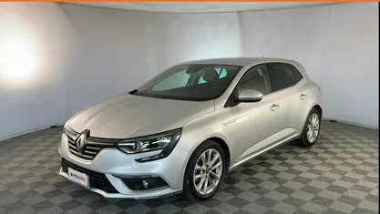 Usata Renault Mégane IV Intens 110 CV (80 kW) 2017 Argento Berlina
