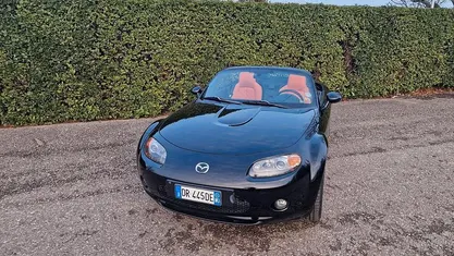 Usata Mazda MX5 160 CV (117 kW) 2008 Cabrio